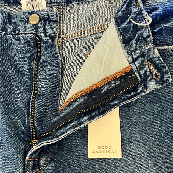 Good American Good Vintage Jagged Hem Jeans - Picture 13 of 16